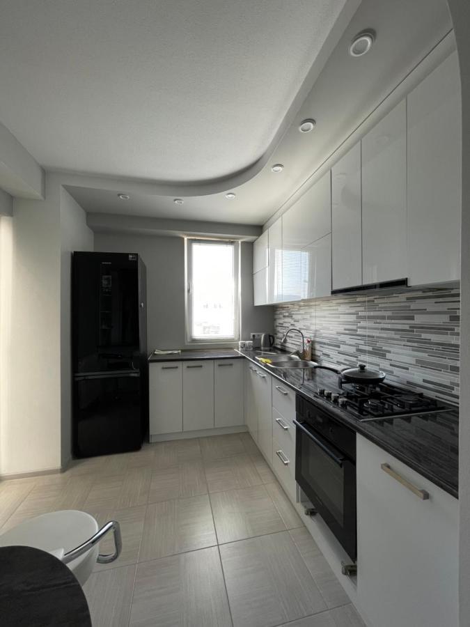 Archi Towers Apartment Тбилиси Екстериор снимка